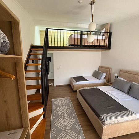 Salillari Guest House Берат Екстериор снимка