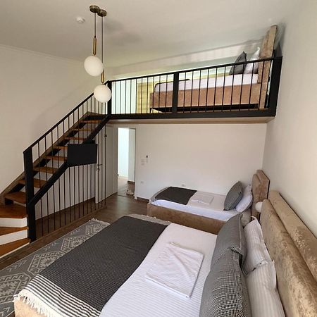 Salillari Guest House Берат Екстериор снимка