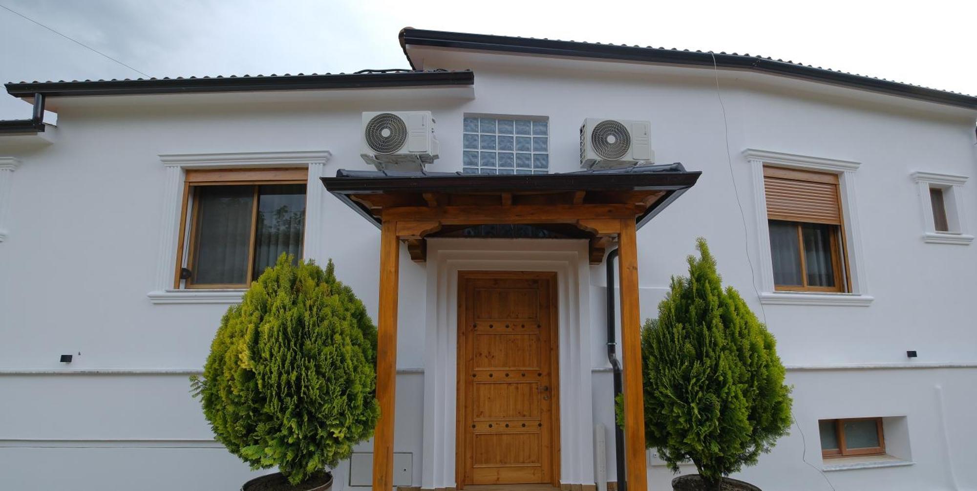 Salillari Guest House Берат Екстериор снимка