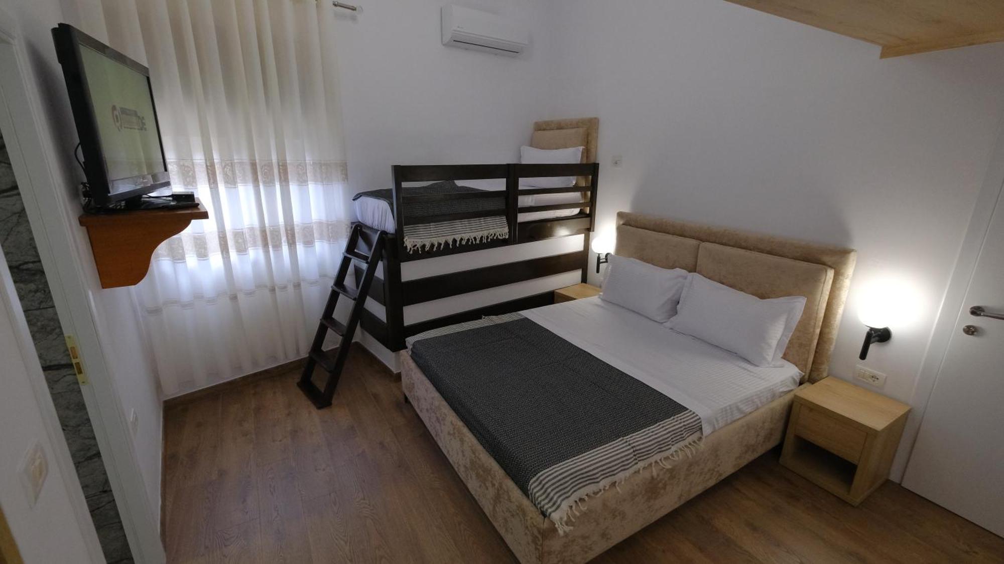 Salillari Guest House Берат Екстериор снимка