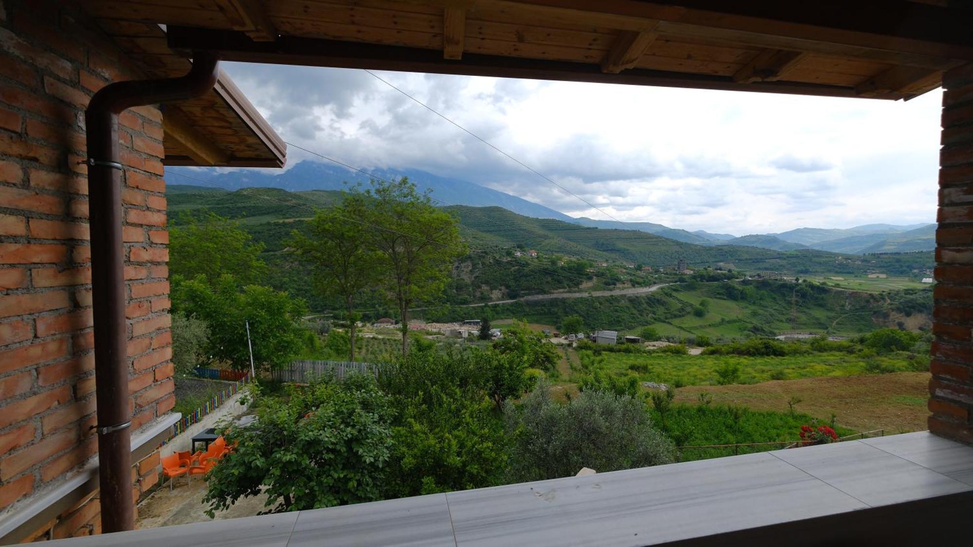Salillari Guest House Берат Екстериор снимка