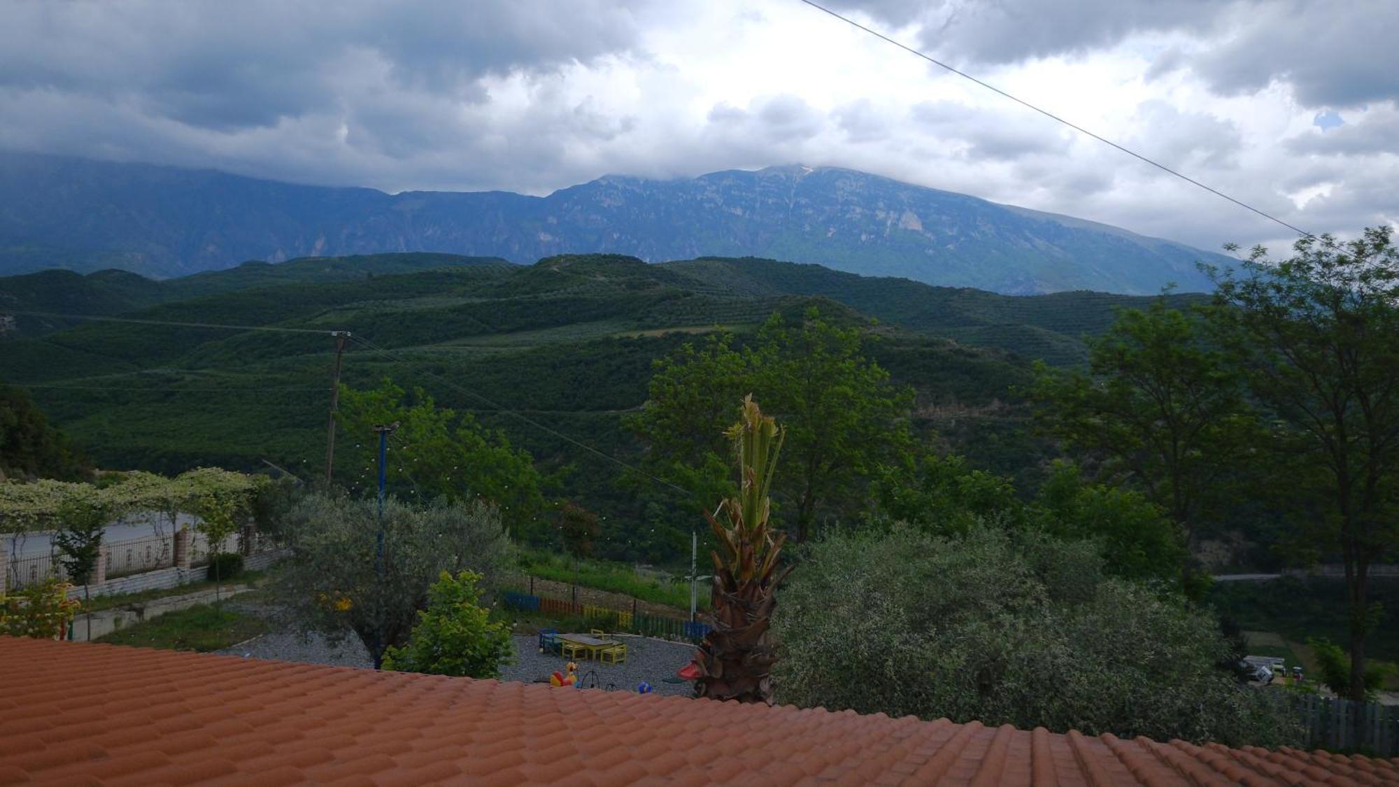 Salillari Guest House Берат Екстериор снимка