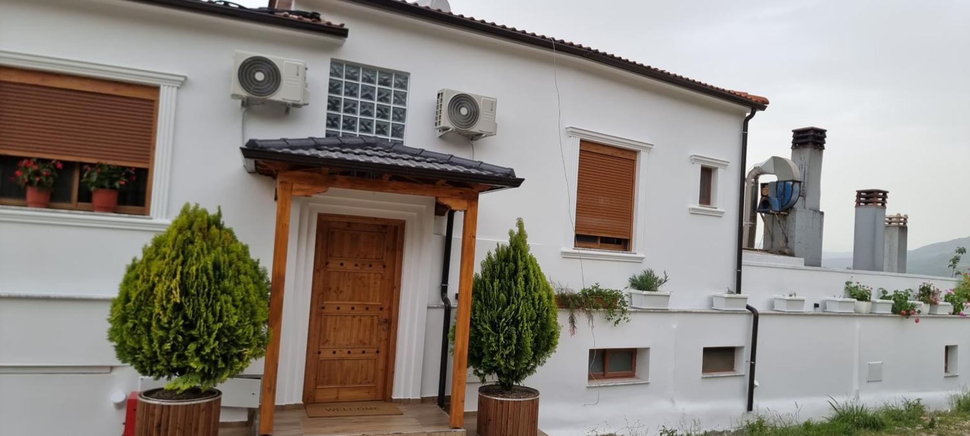 Salillari Guest House Берат Екстериор снимка