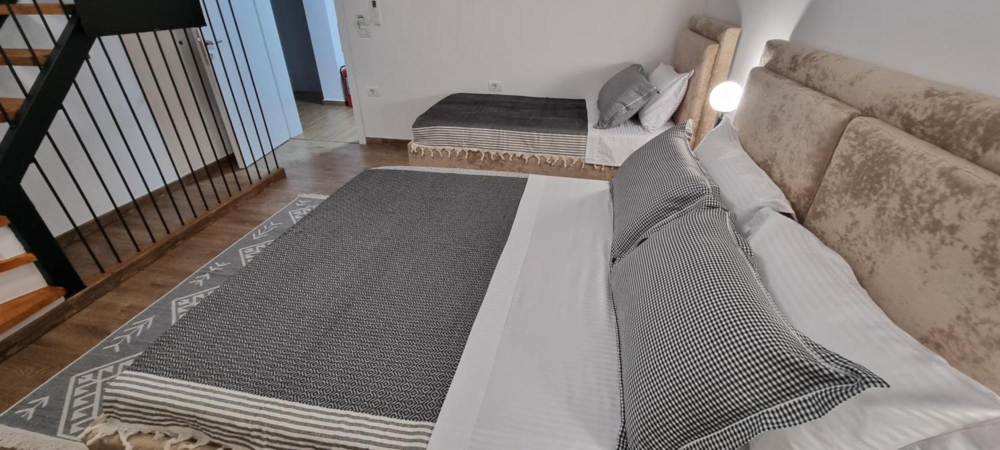 Salillari Guest House Берат Екстериор снимка