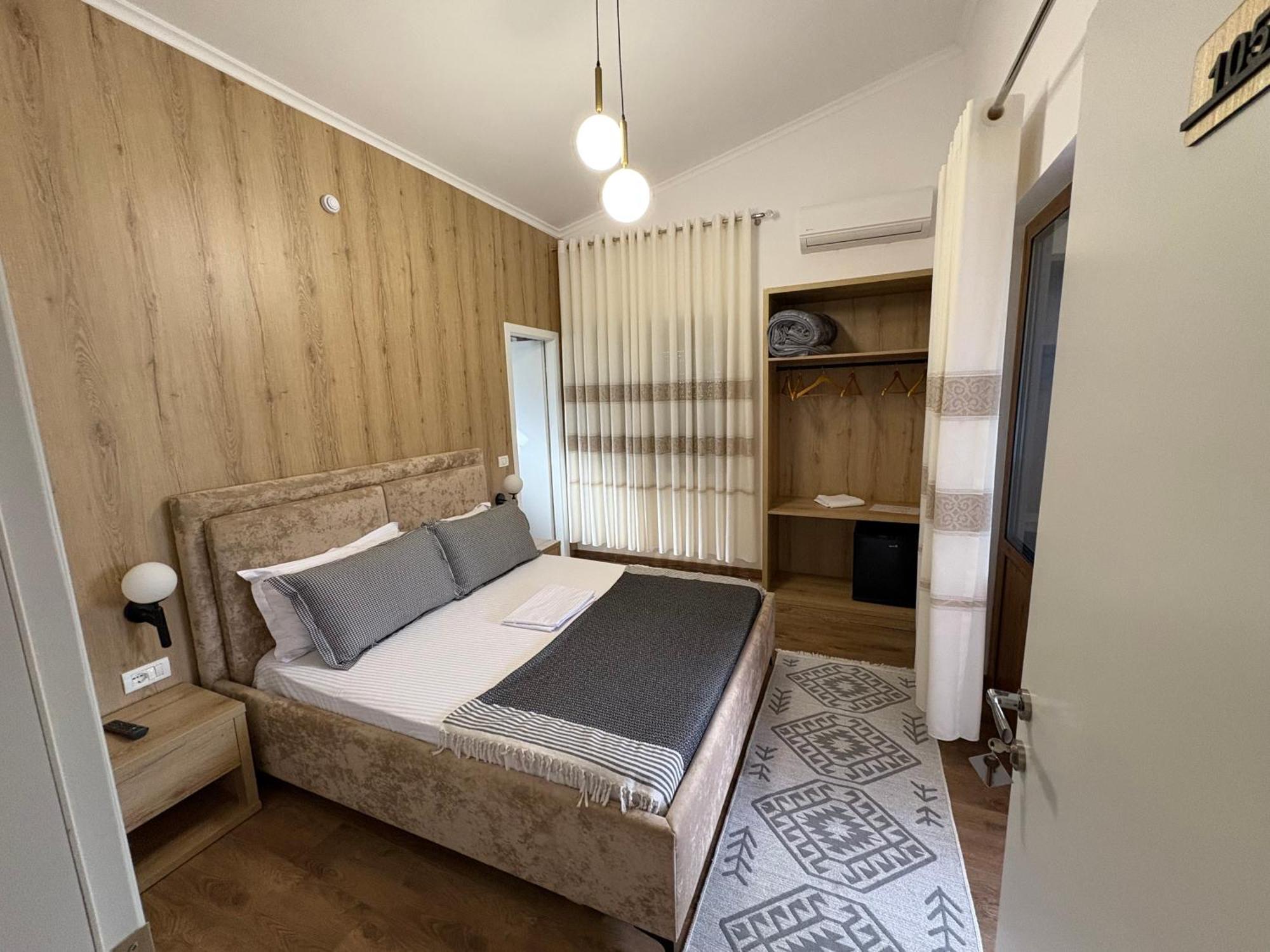 Salillari Guest House Берат Екстериор снимка
