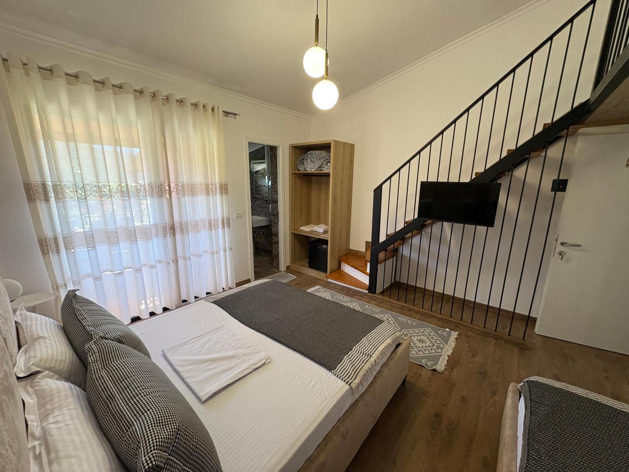 Salillari Guest House Берат Екстериор снимка